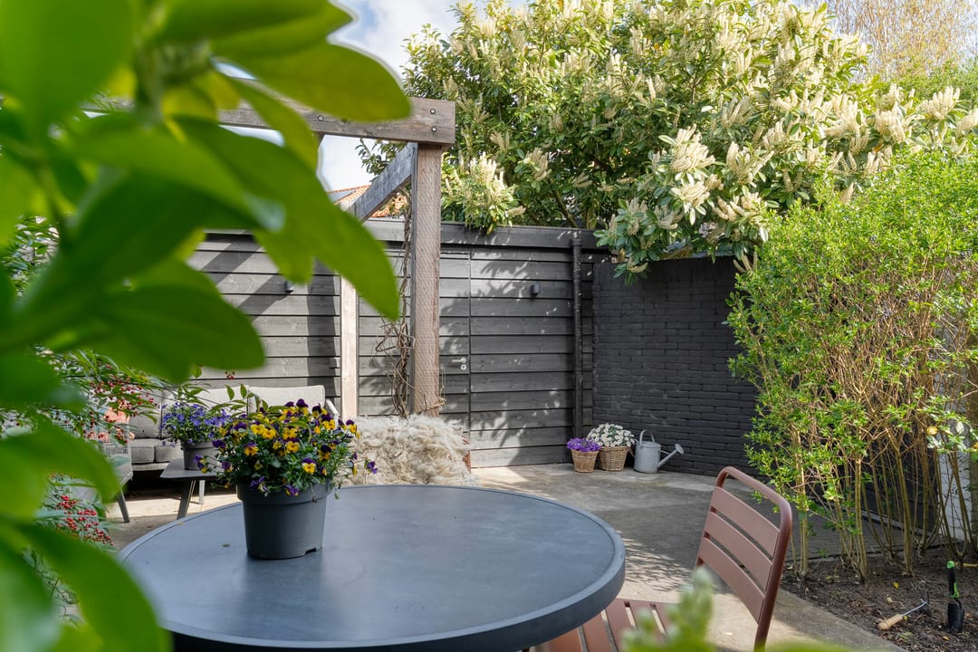 Photo 38 of Leliestraat 57