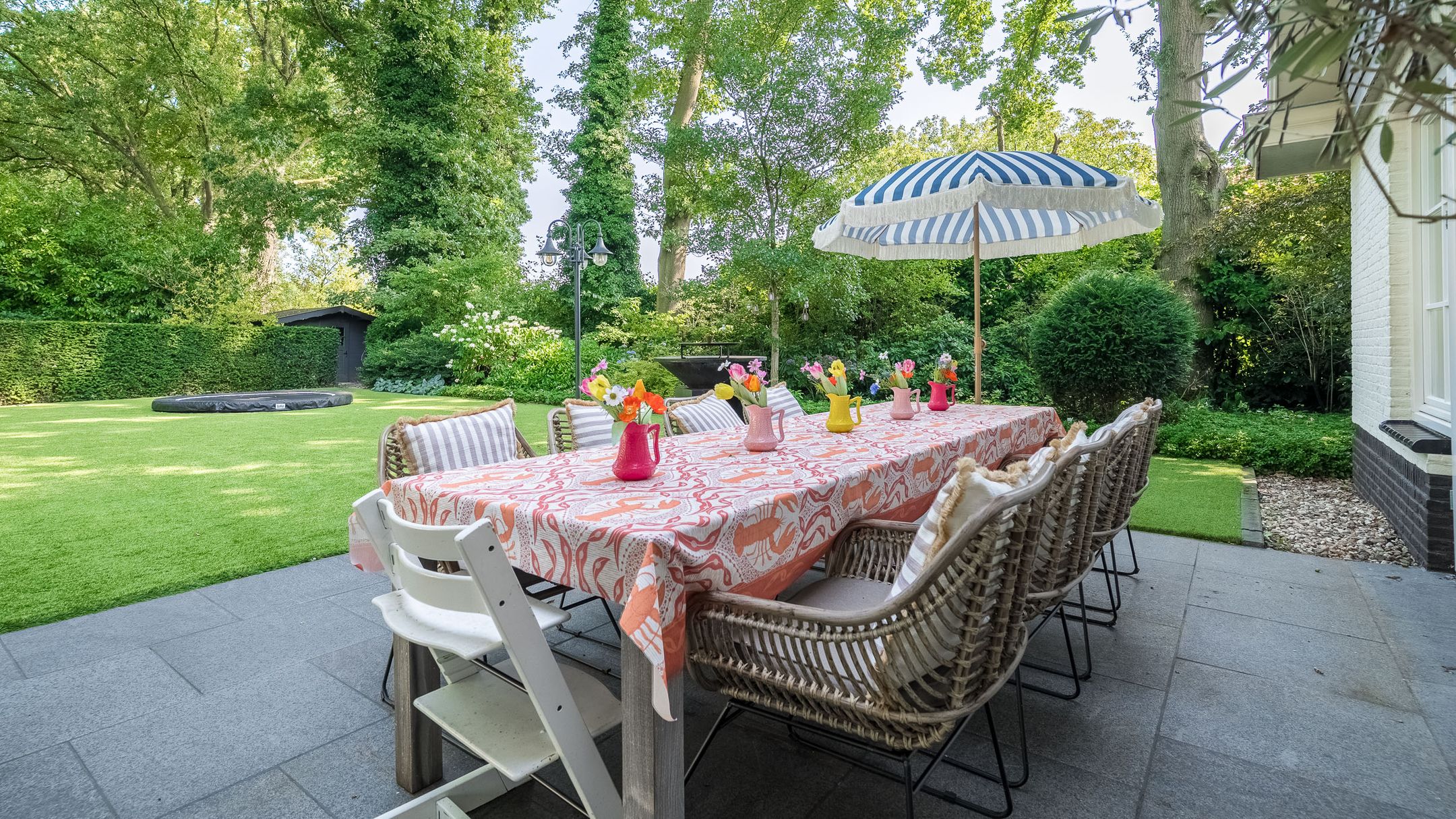 Exclusive Villa with Heated Swimming Pool in Wooded Setting — 42