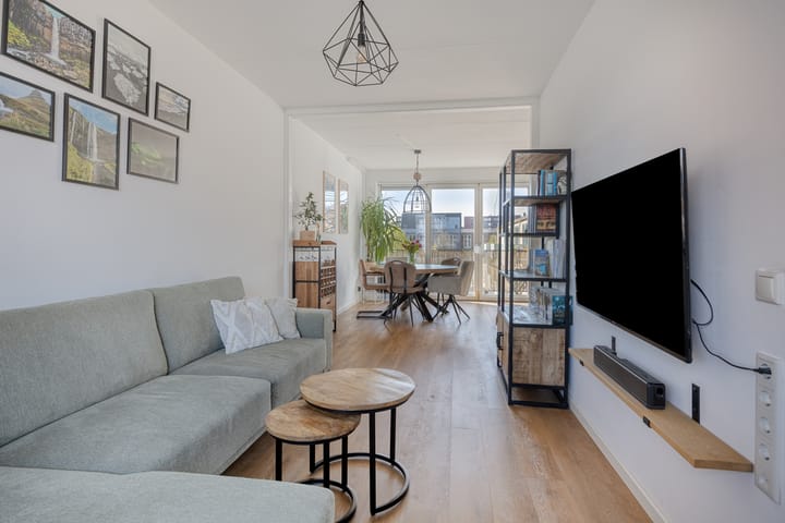 Photo 3 of Christiaan Huygensstraat 38-C10