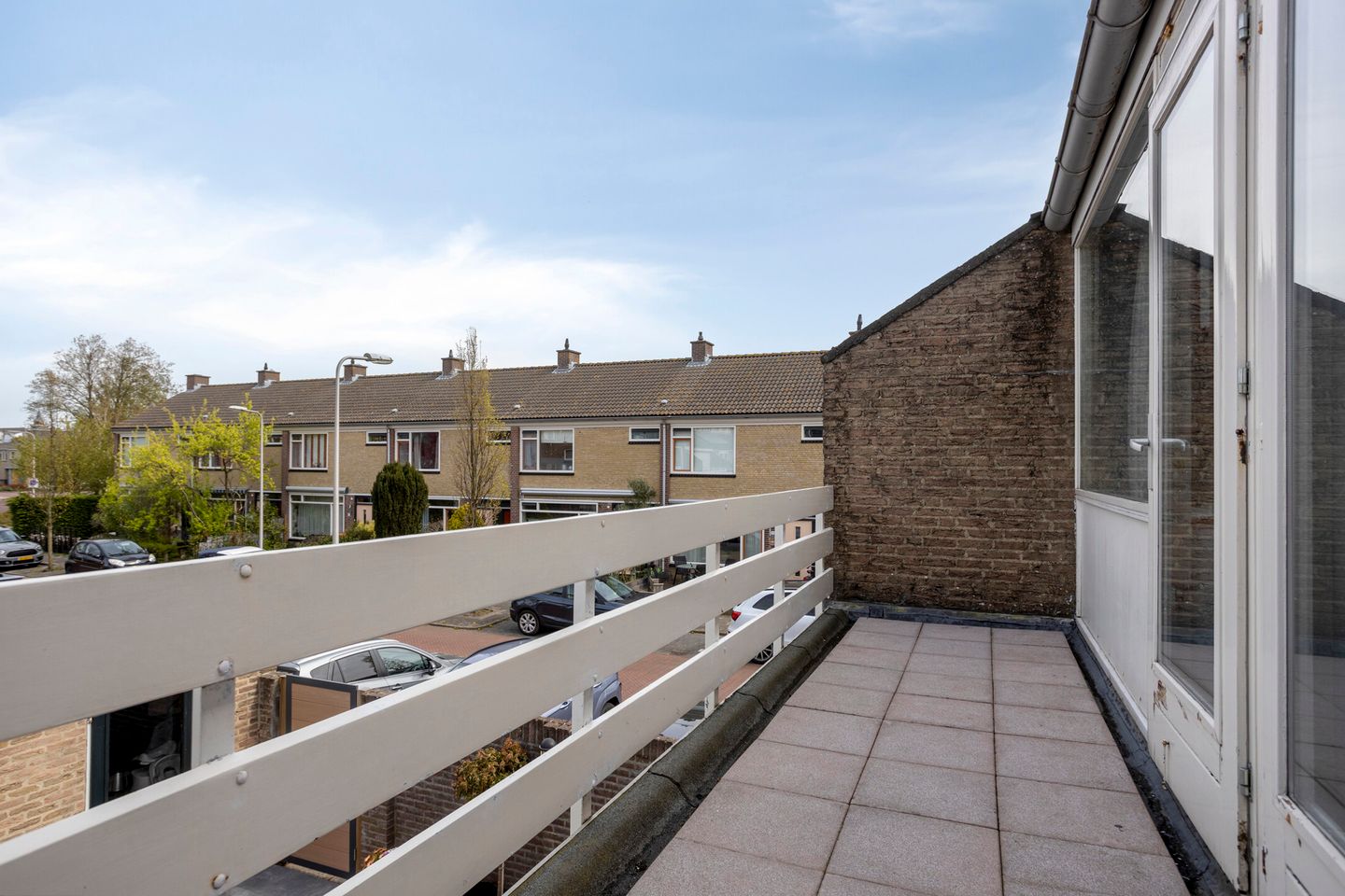 Spacious corner home with four bedrooms in family-friendly Rijnsburg neighborhood — 14