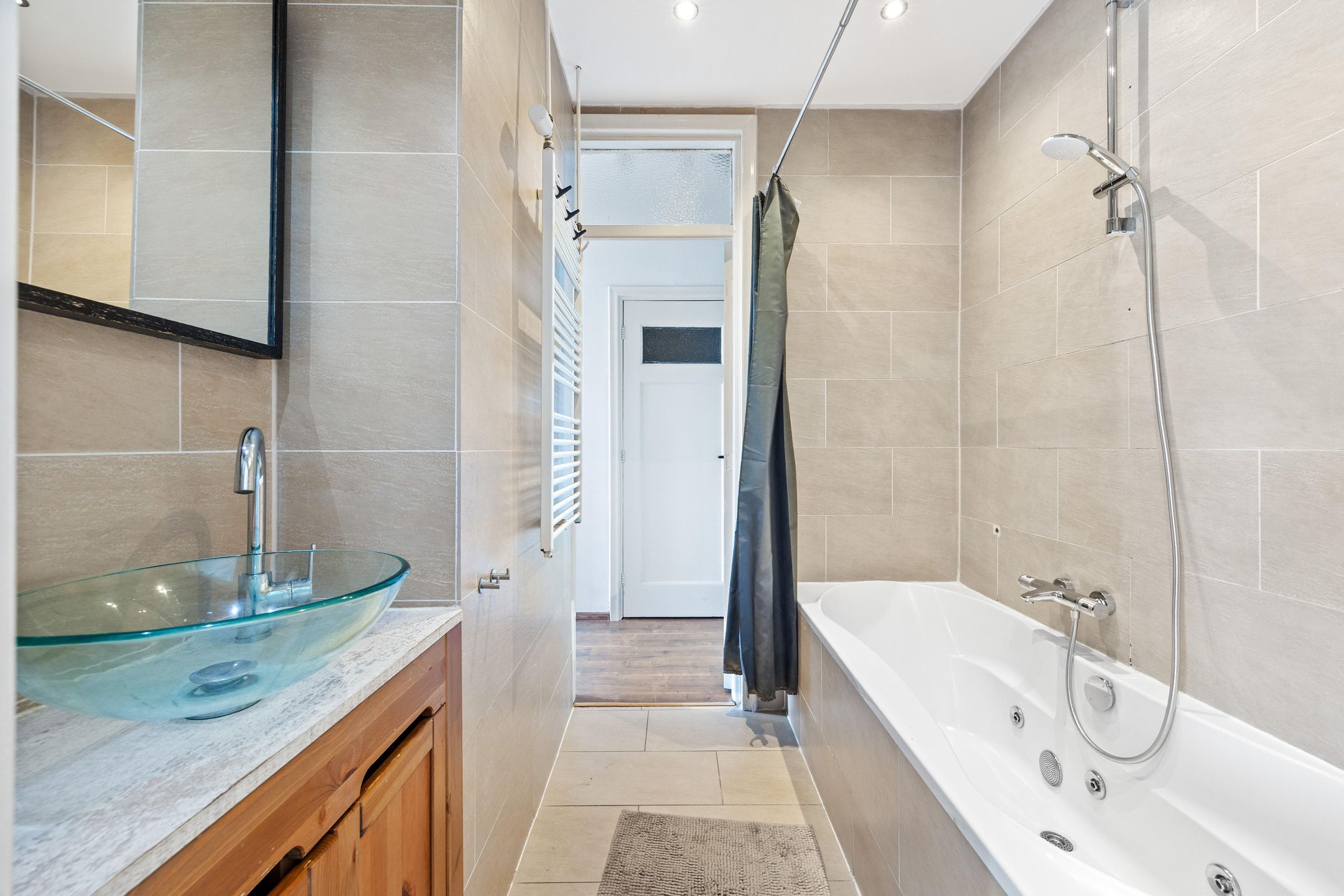 Foto 27 van Van Neckstraat 135