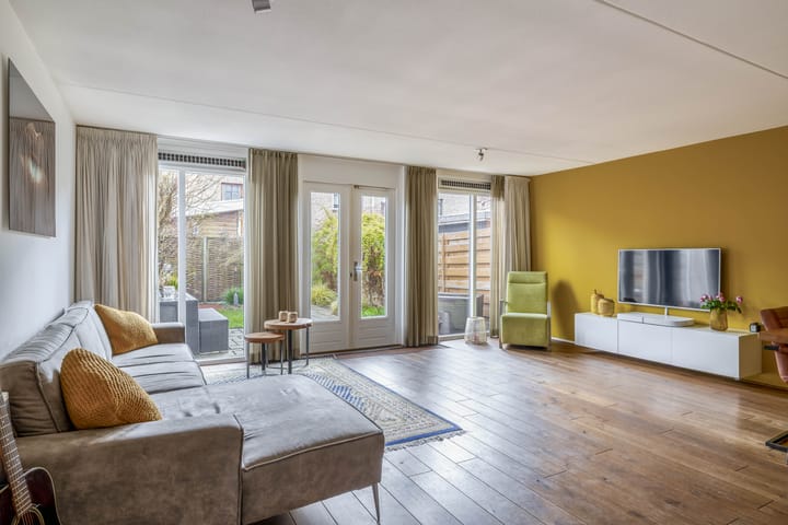 Foto 2 van Jonkvrouw van Naaldwijklaan 20