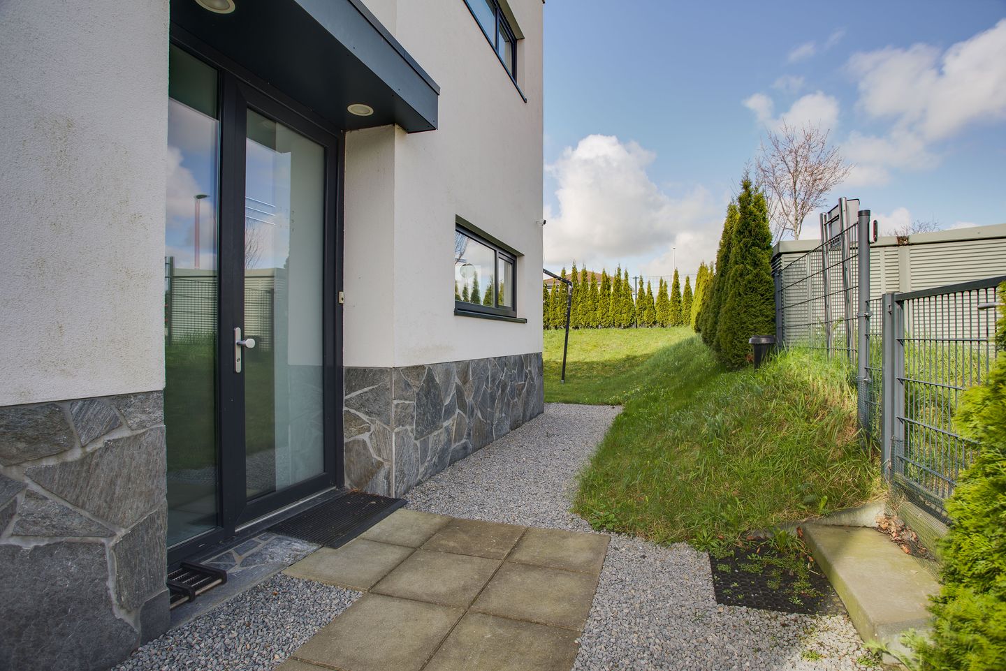 Foto 49 van Maasdamstraat 22-B