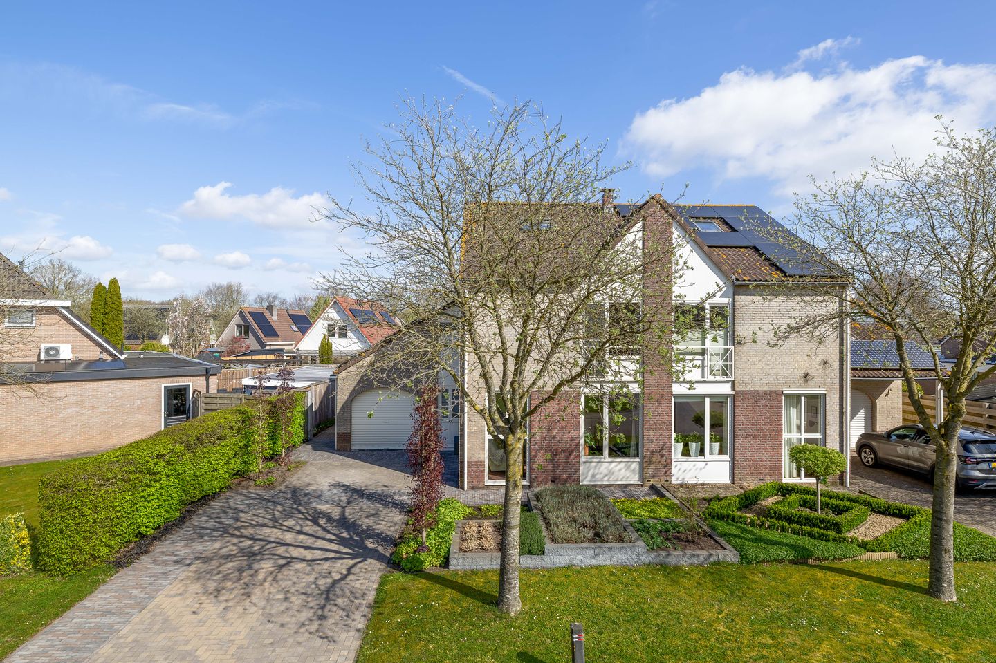 Photo 40 of Meulakkers 24