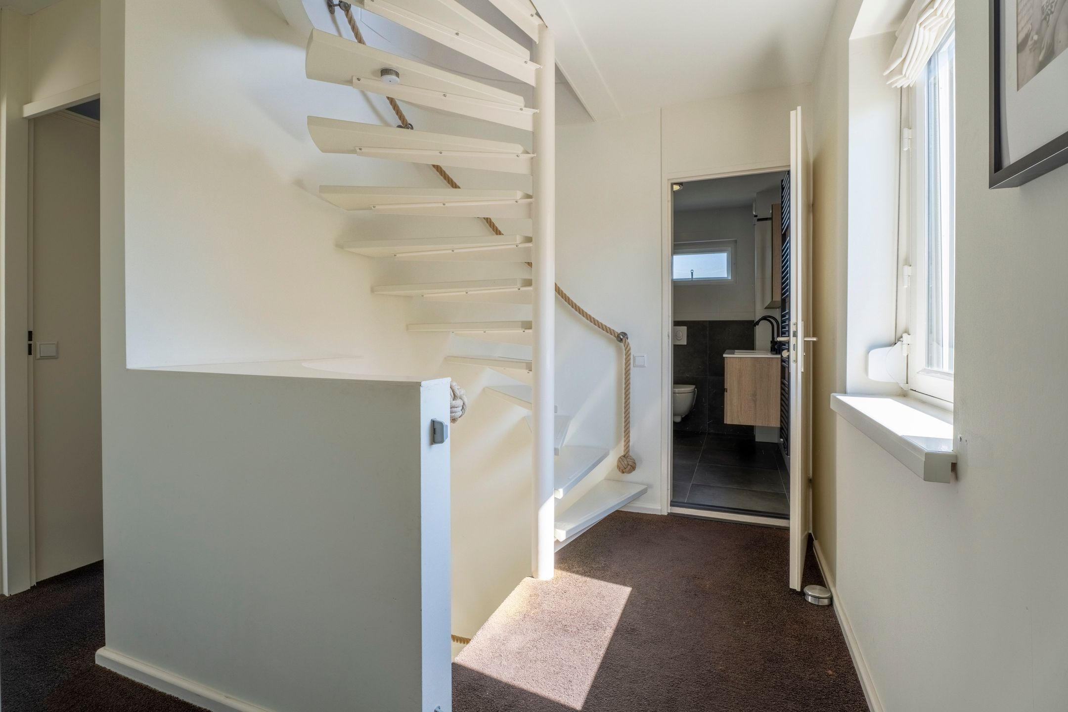 Foto 21 van Noordwijkerweg 6