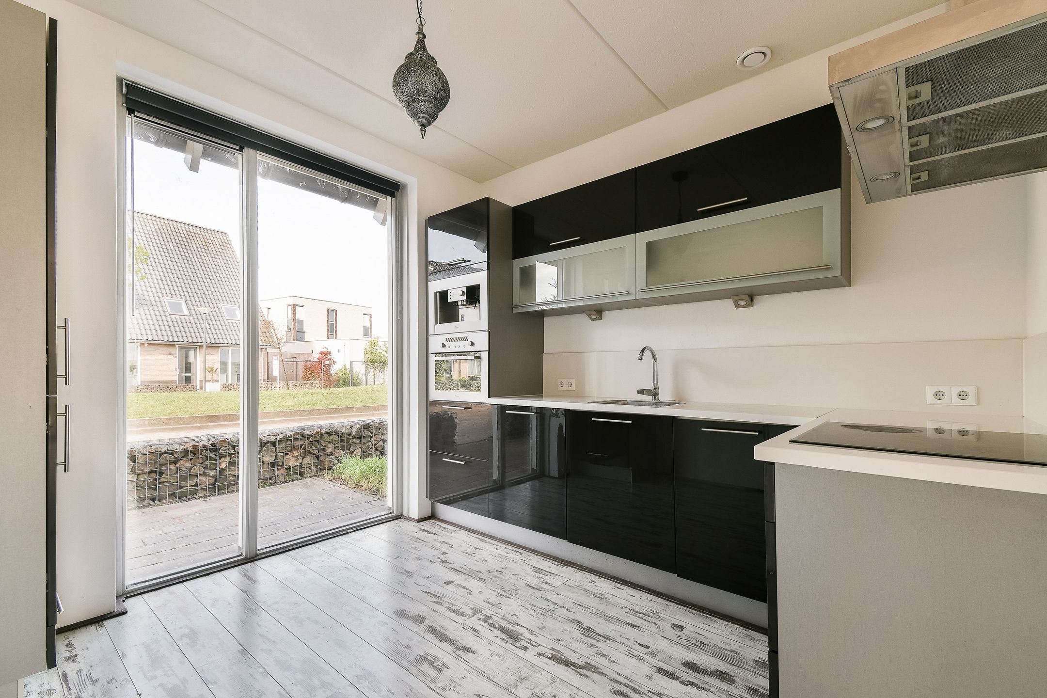 Photo 9 of Dotterbloemhof 17