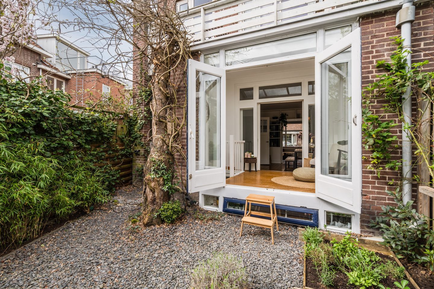 Foto 50 van Van Marumstraat 5