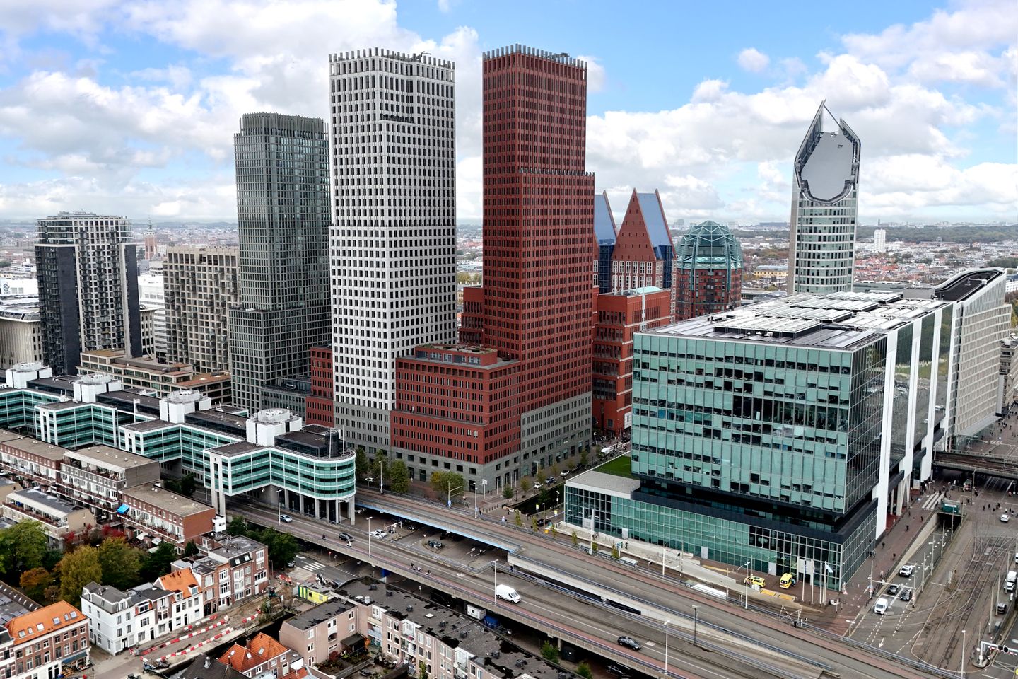 View photo 2 of Zwarteweg 46