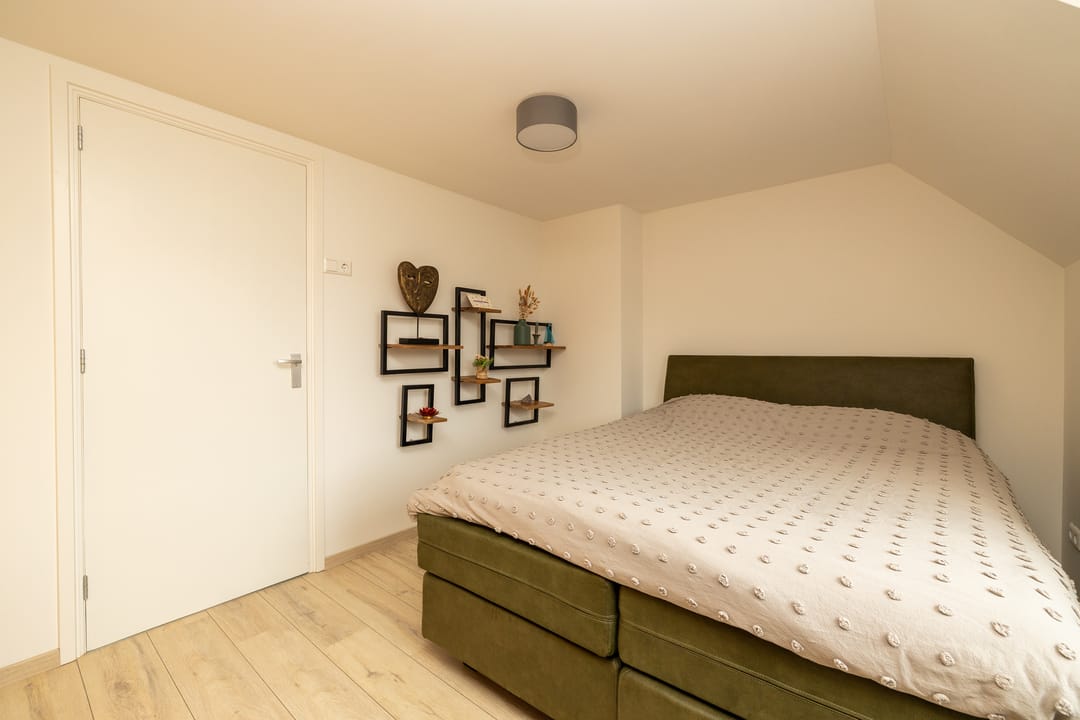 Foto 31 van Van der Ledestraat 8