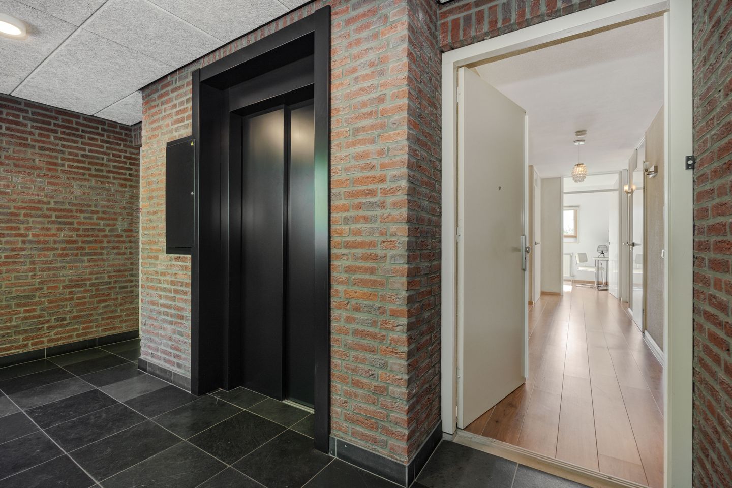 Foto 5 van Deken van Roestellaan 35-E