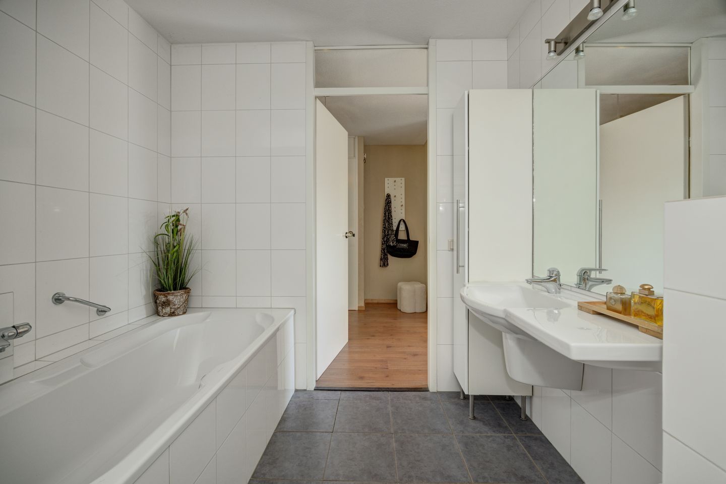 Foto 20 van Deken van Roestellaan 35-E