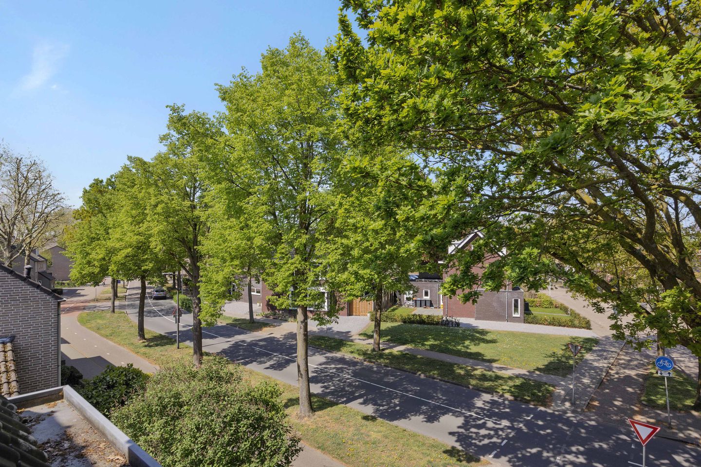 Foto 25 van Deken van Roestellaan 35-E