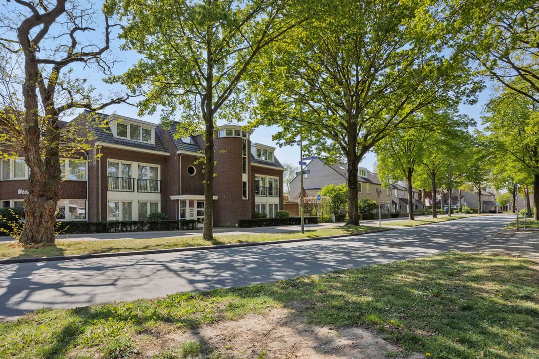 Foto 31 van Deken van Roestellaan 35-E