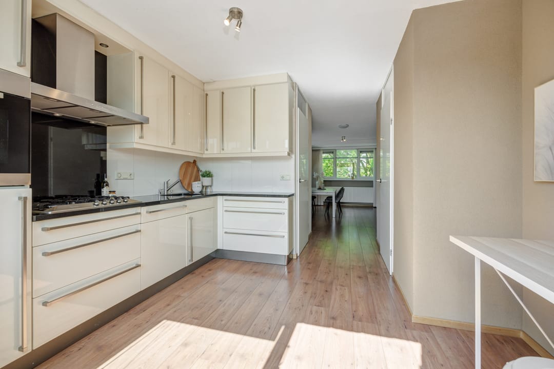 Foto 13 van Deken van Roestellaan 35-E