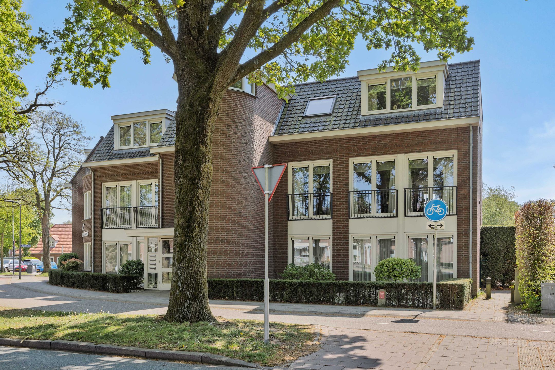 Foto 27 van Deken van Roestellaan 35-E