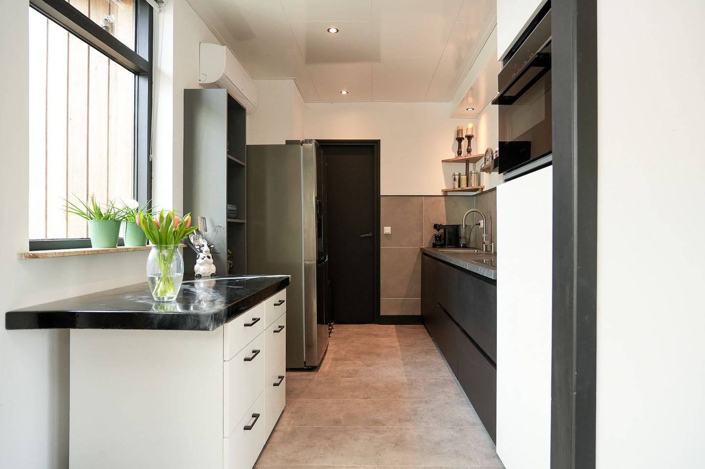 Photo 10 of Raadhuisstraat 4