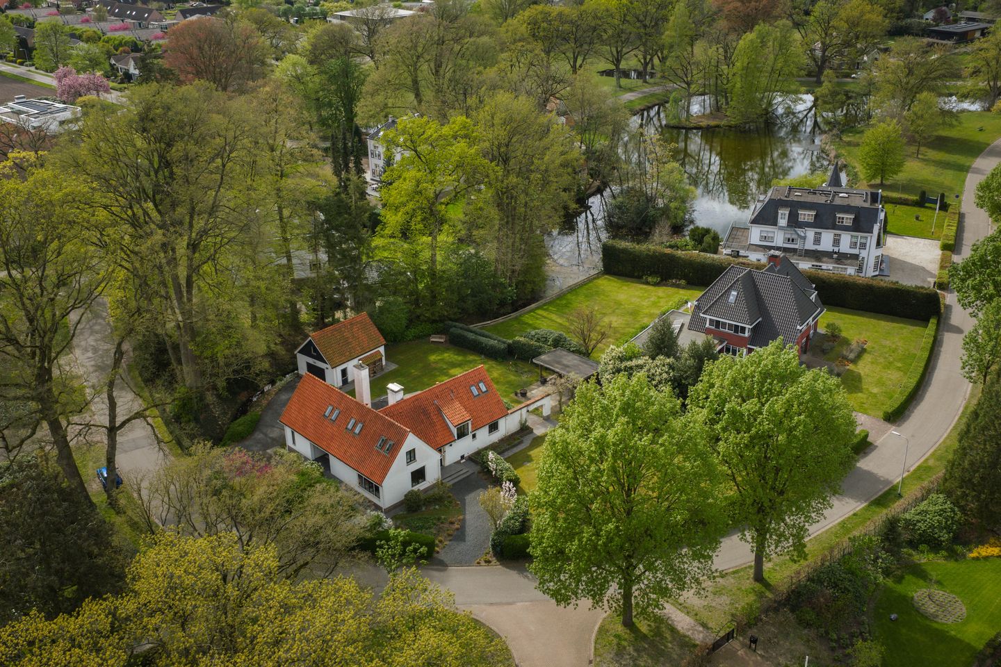 Foto 40 van Marinus Naefflaan 7