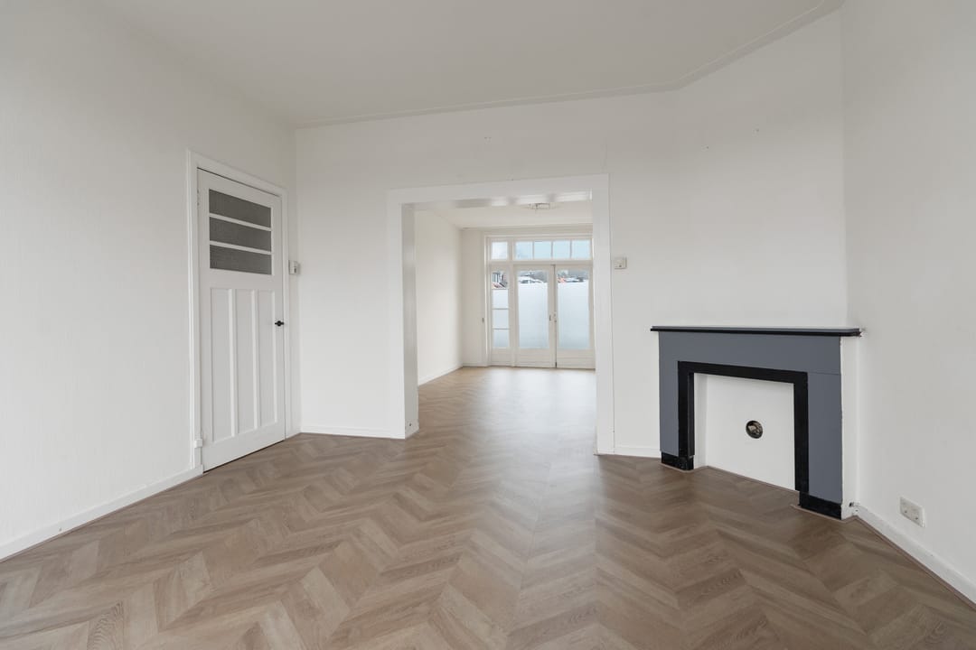 Foto 8 van Noordelijke Parallelweg 140