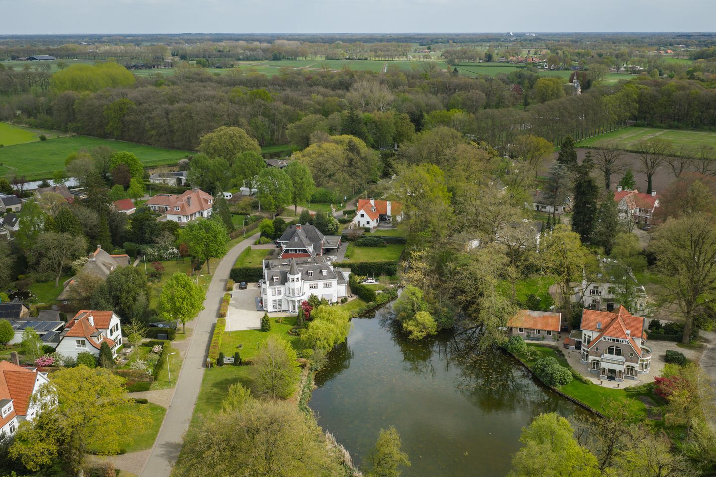 Foto 49 van Marinus Naefflaan 7