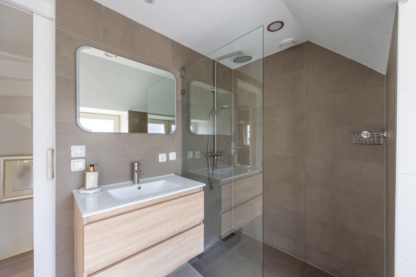 Foto 19 van Zijtak 28