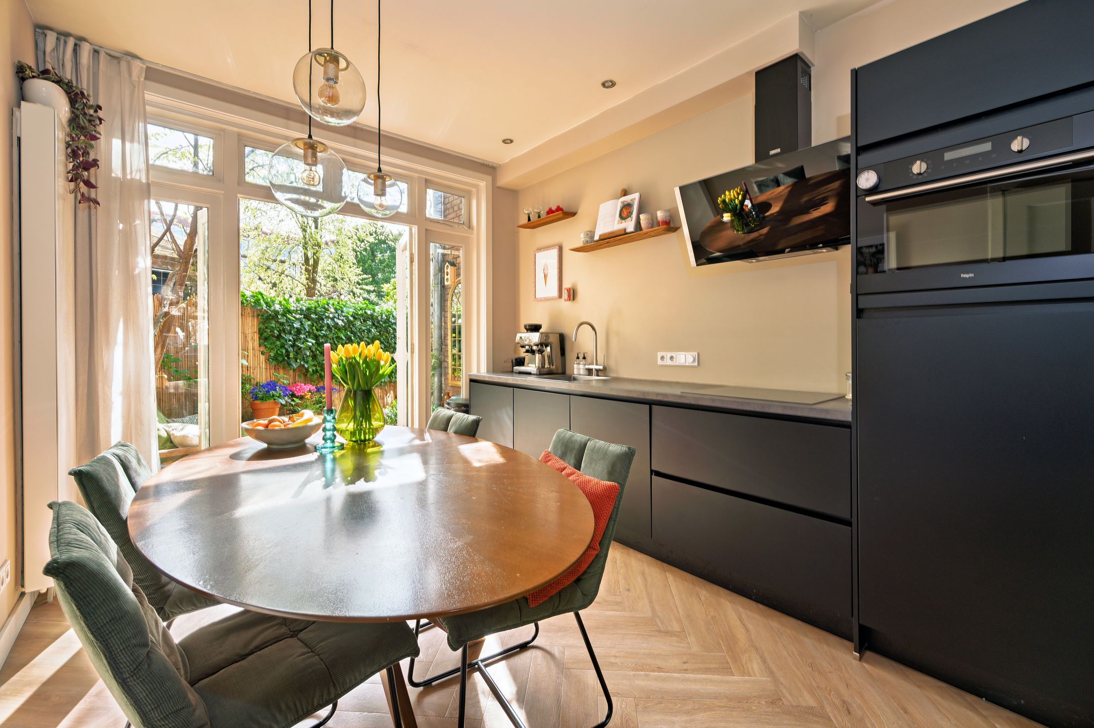 Photo 3 of Abbenesstraat 5