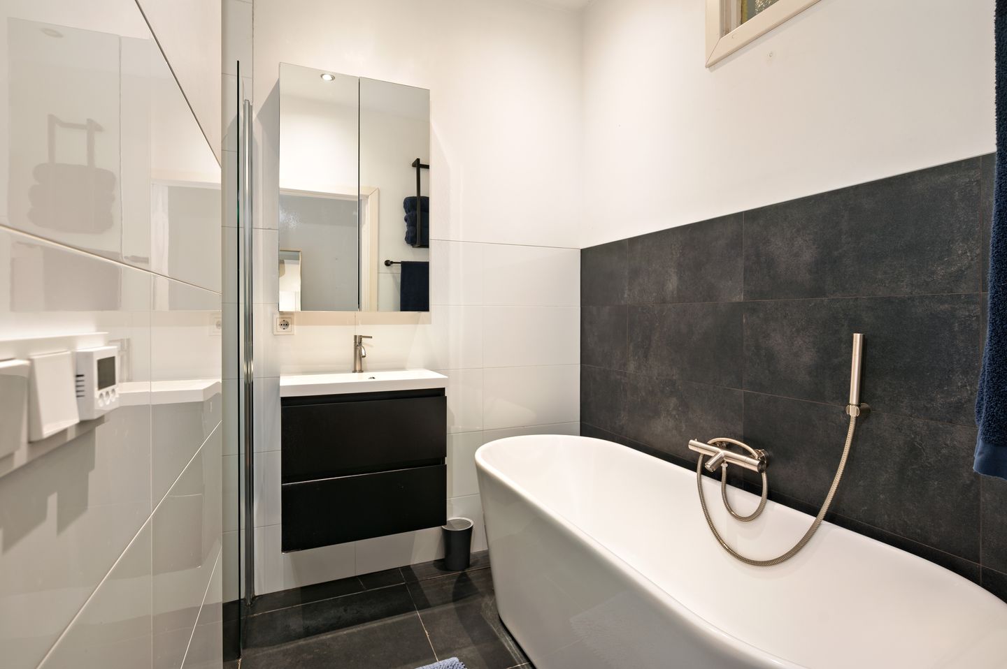 Photo 25 of Abbenesstraat 5