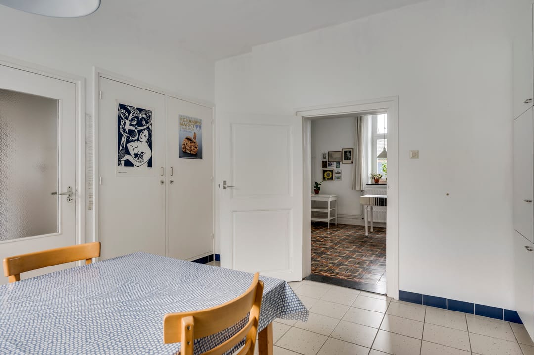 Historic 1840 detached mansion with authentic character and expansive garden in Buggenum — 13
