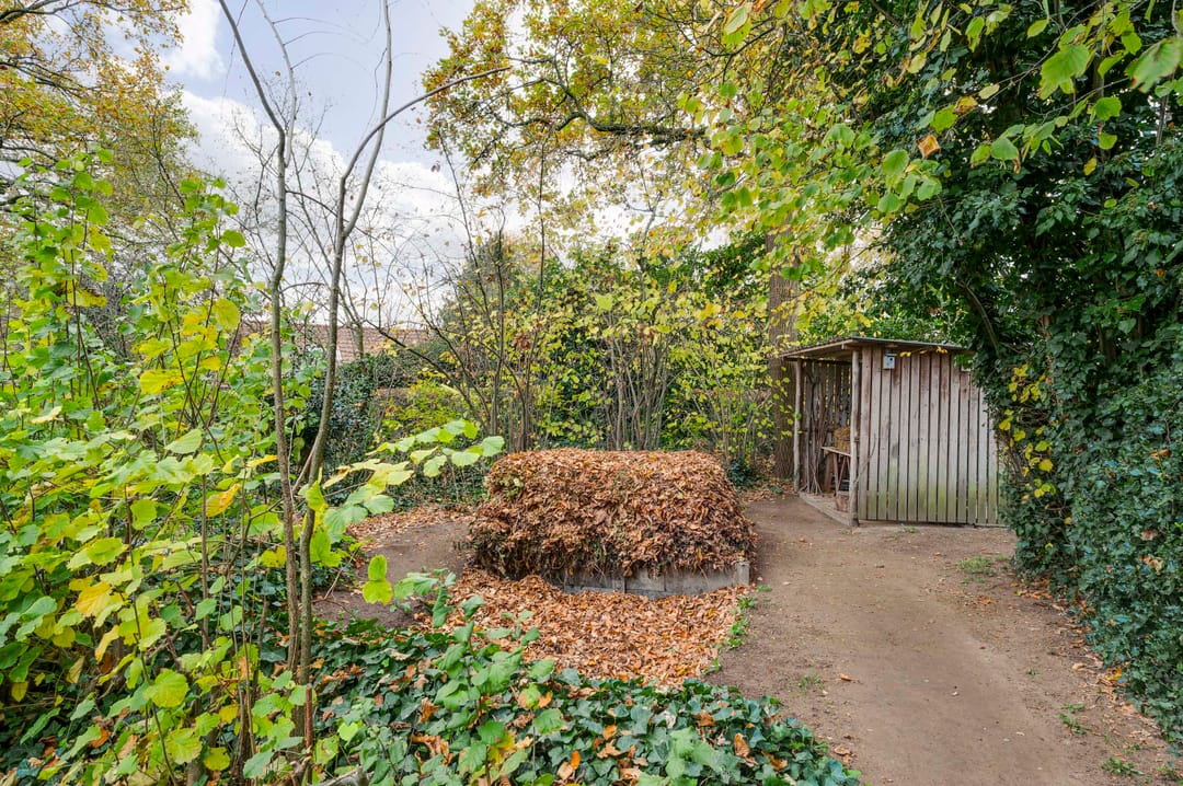 Historic 1840 detached mansion with authentic character and expansive garden in Buggenum — 62