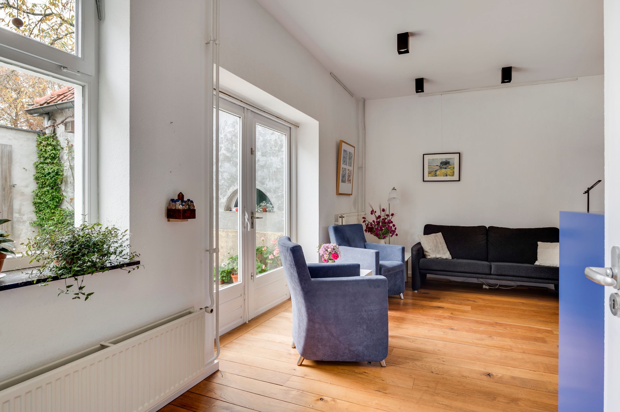 Historic 1840 detached mansion with authentic character and expansive garden in Buggenum — 18