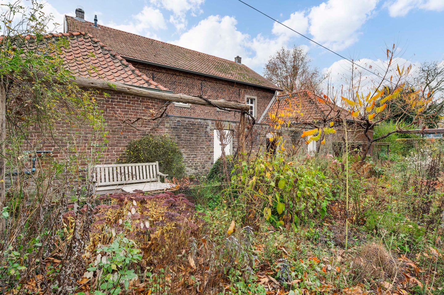 Historic 1840 detached mansion with authentic character and expansive garden in Buggenum — 50