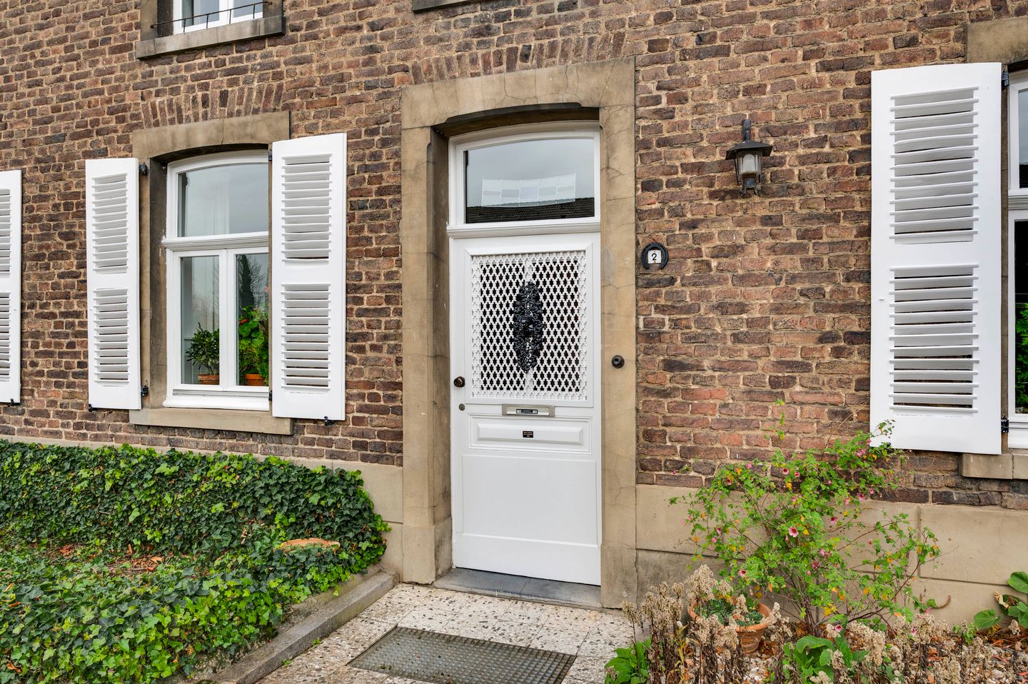 Historic 1840 detached mansion with authentic character and expansive garden in Buggenum — 80