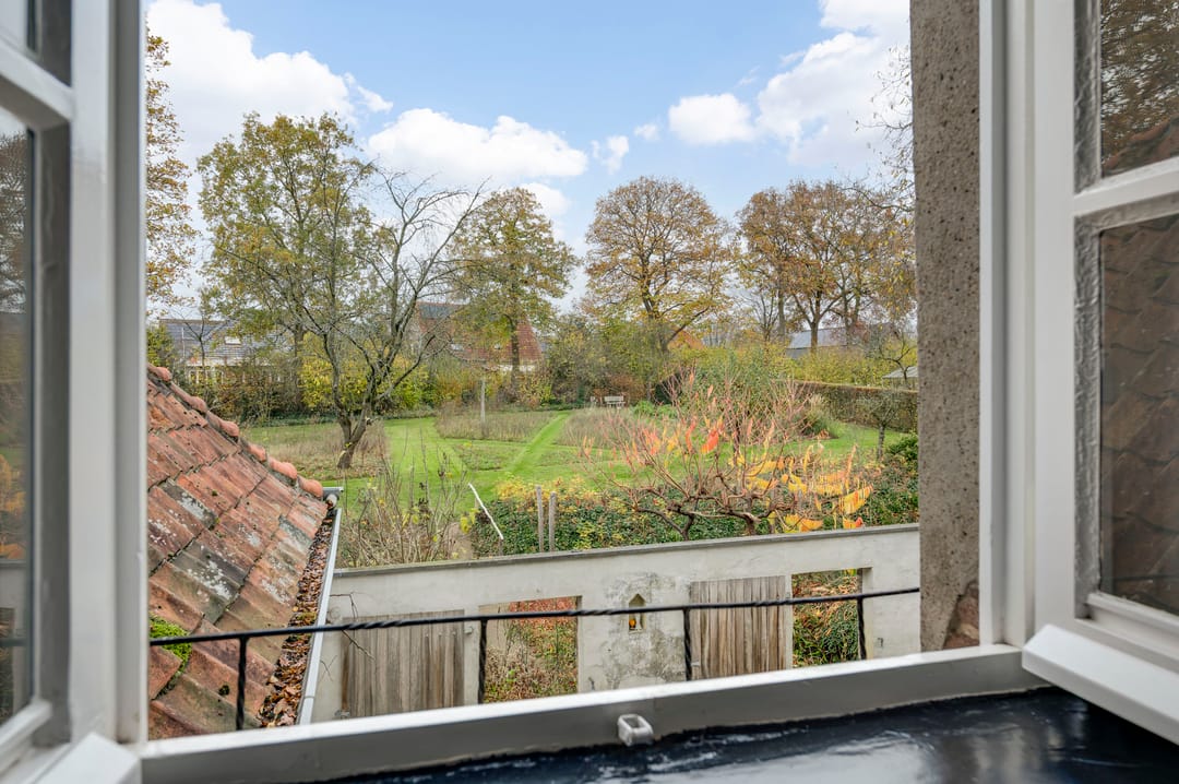 Historic 1840 detached mansion with authentic character and expansive garden in Buggenum — 41