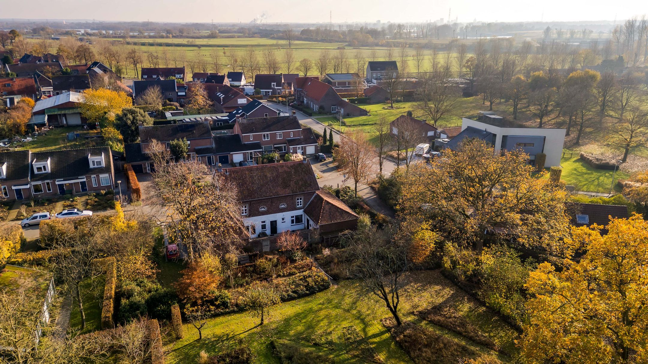 Historic 1840 detached mansion with authentic character and expansive garden in Buggenum — 69