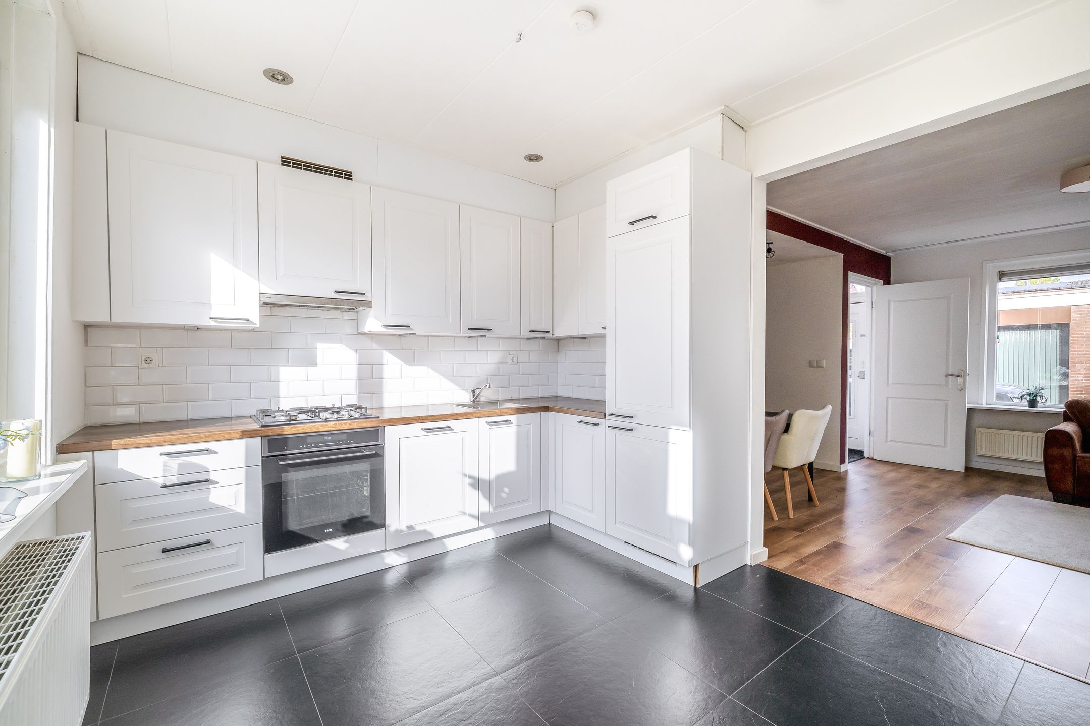 Foto 3 van Warmoesstraat 125