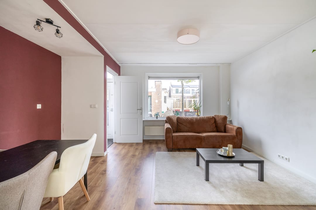 Foto 7 van Warmoesstraat 125