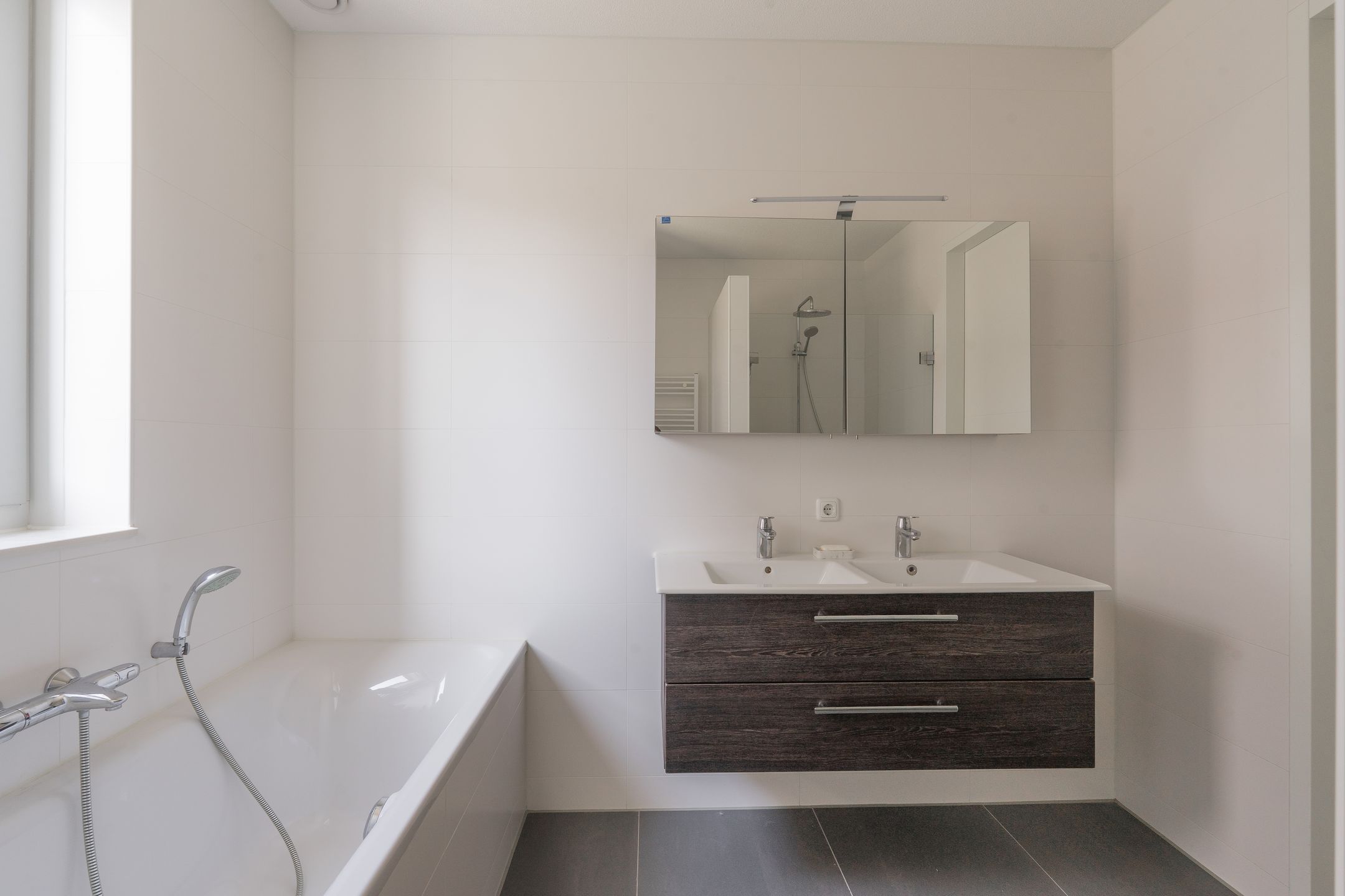 Foto 36 van Genesisstraat 5