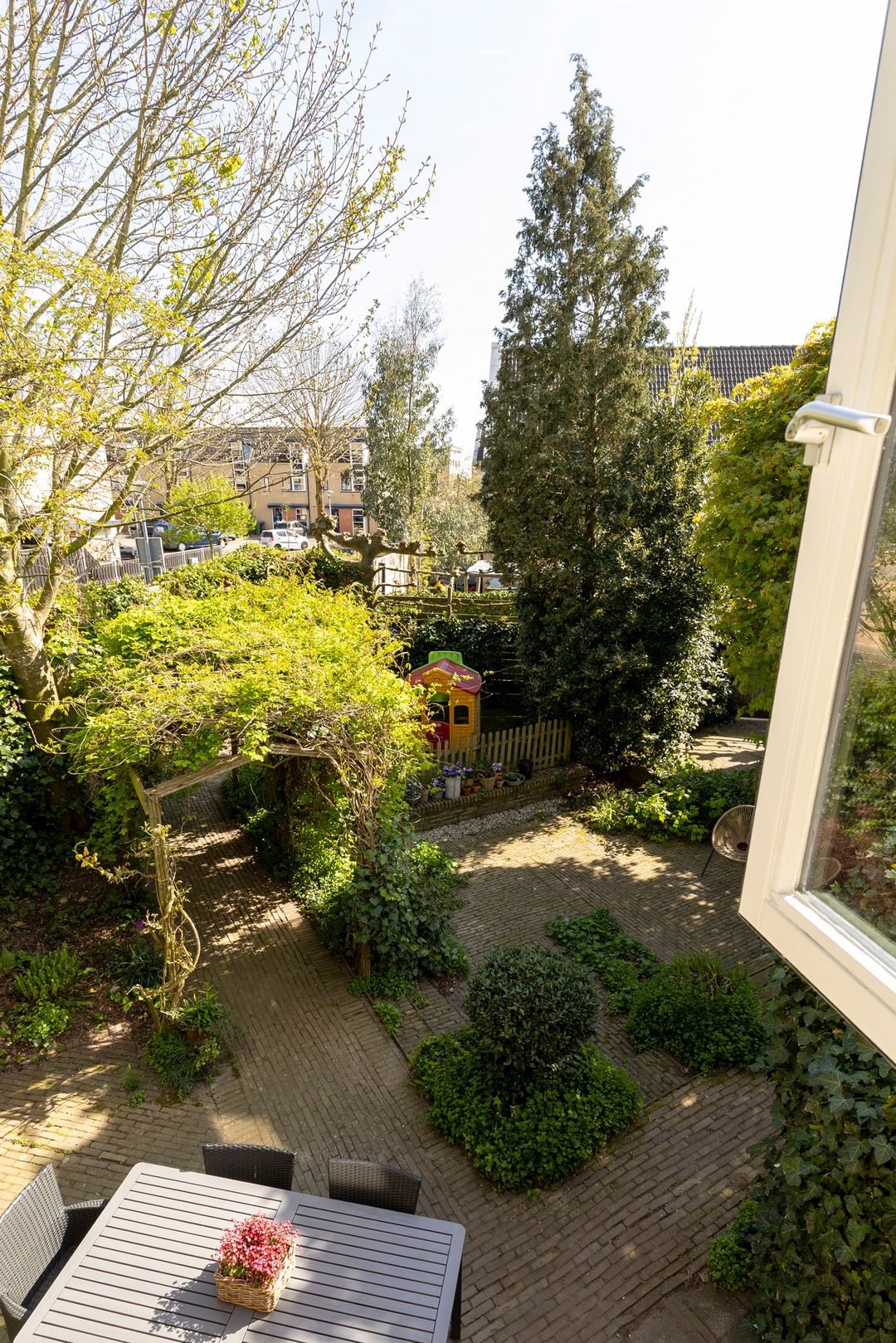 Foto 56 van Bruynisstraat 14