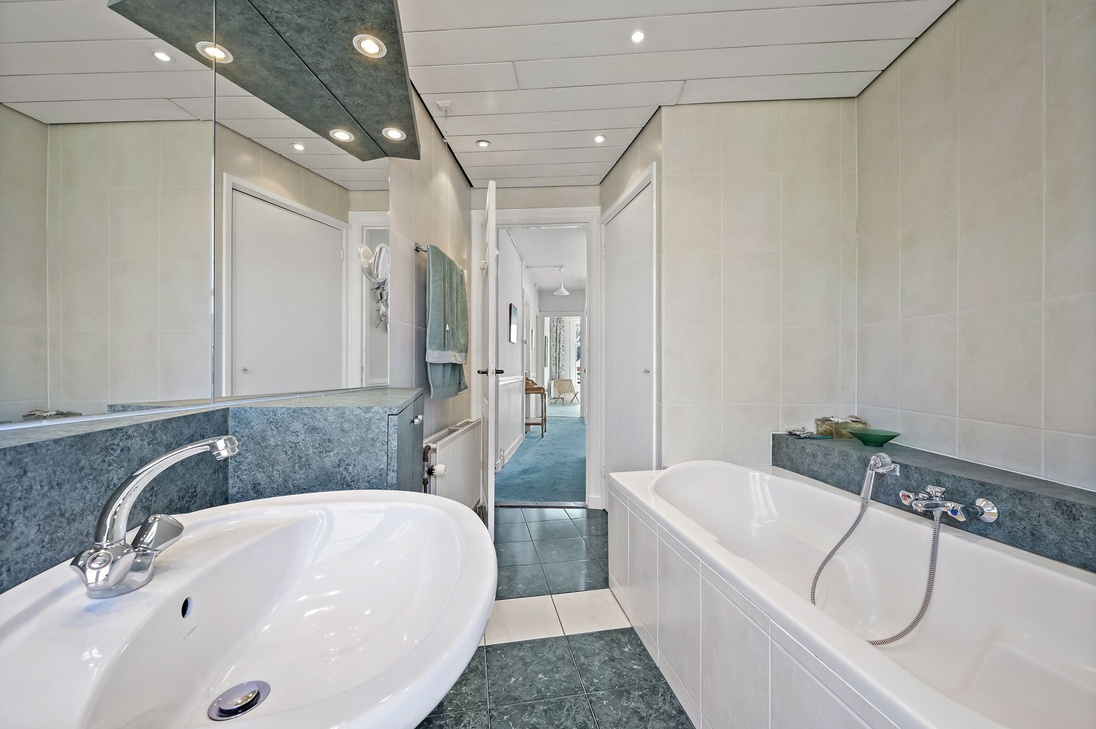 Foto 33 van Gerard Reijnststraat 12