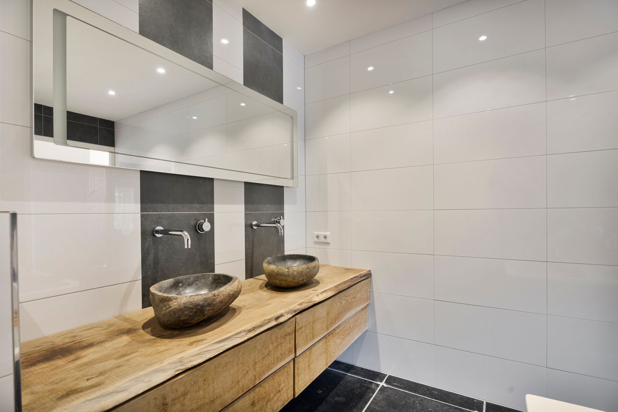 Foto 42 van Zuiderzeestraatweg 386