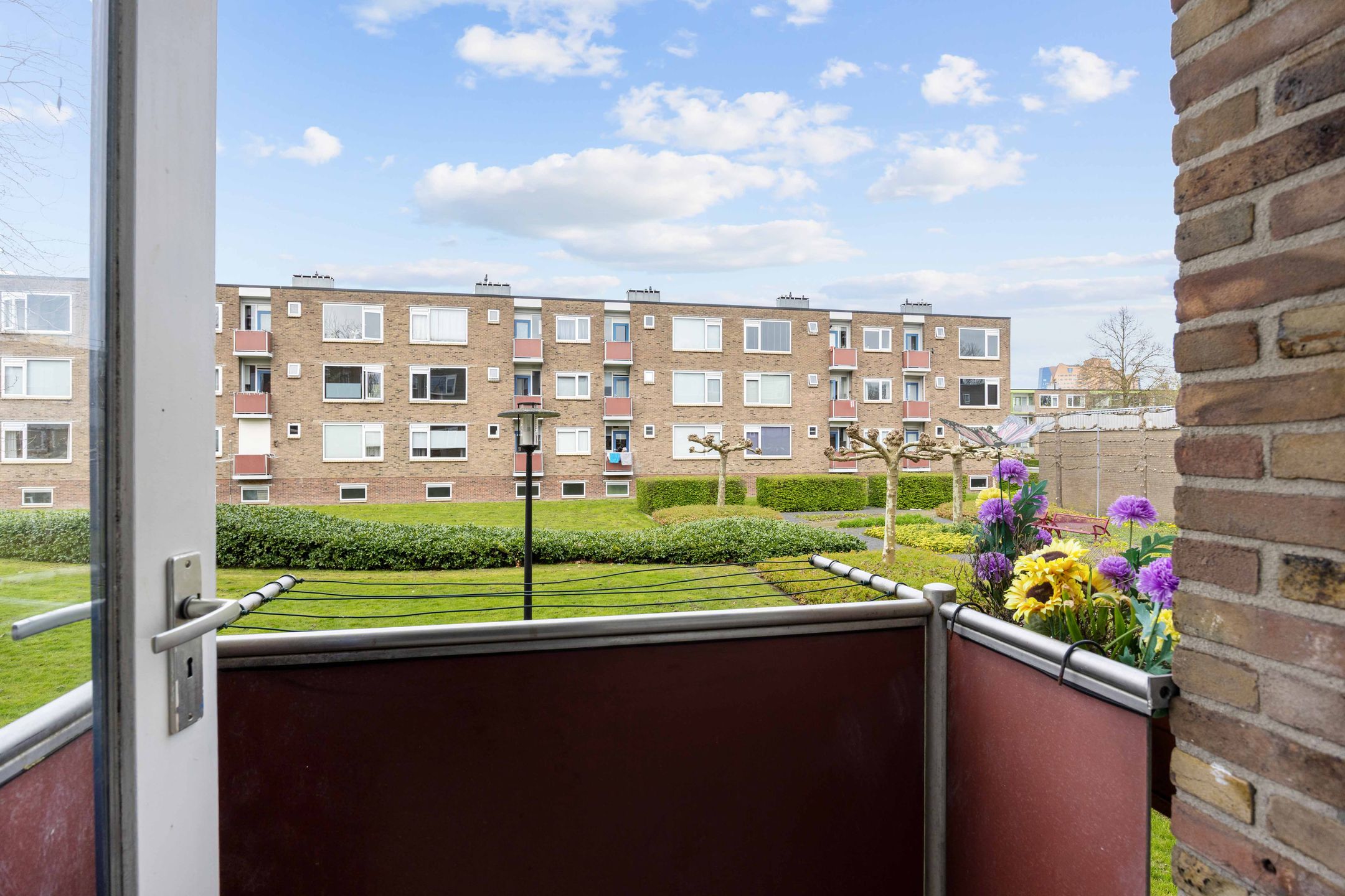 Foto 15 van Madame Curiestraat 157