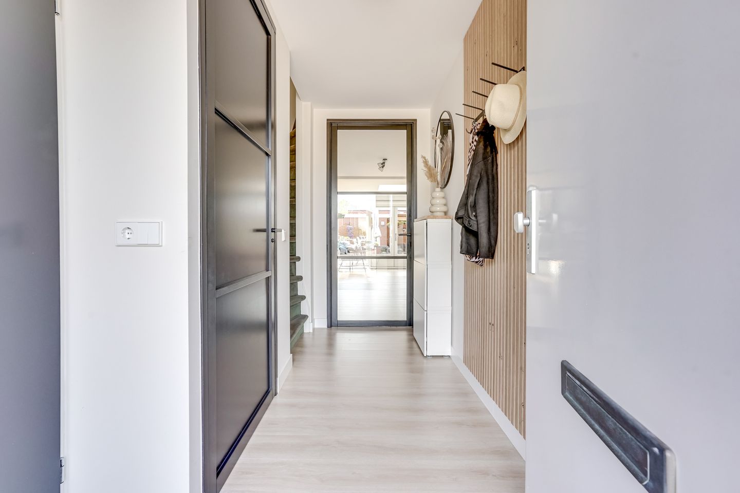 Foto 20 van Meindert Hobbemahage 19