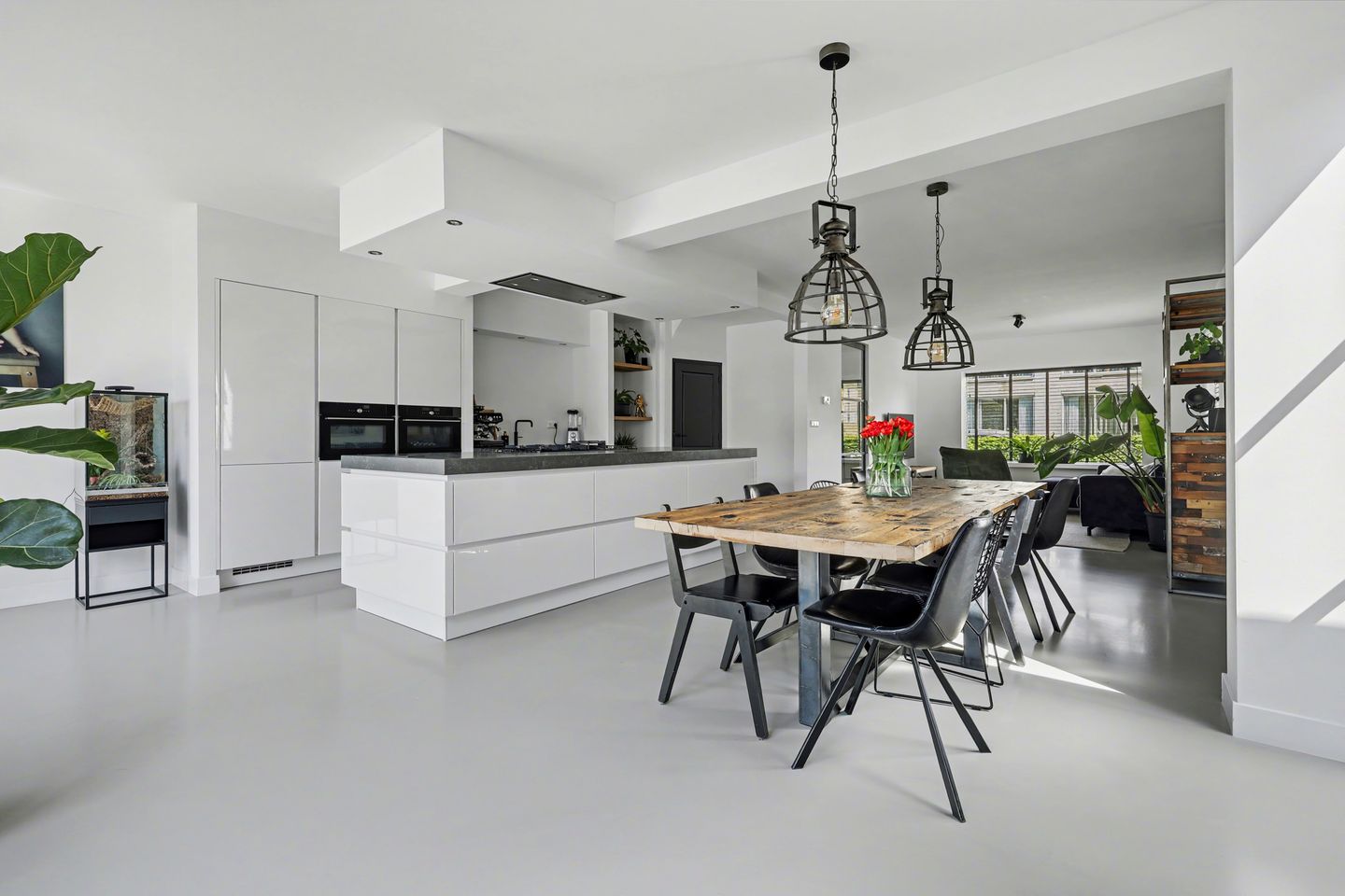 Modernized semi-detached home with solar panels in popular Goes neighborhood — 10