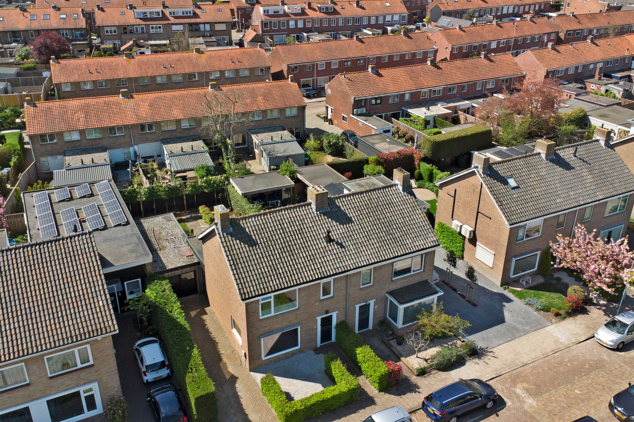 Modernized semi-detached home with solar panels in popular Goes neighborhood — 30