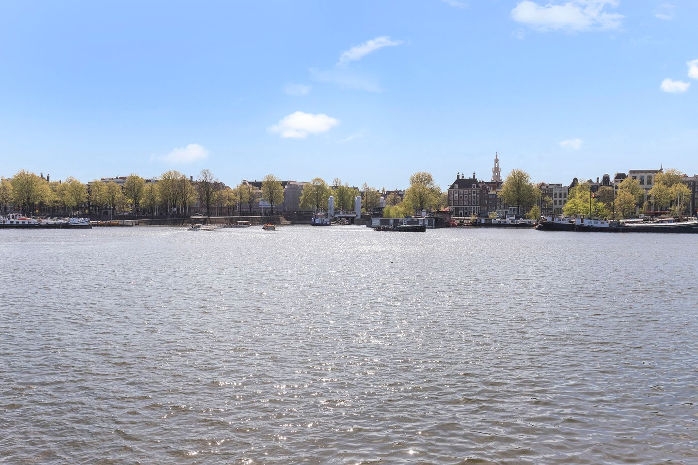 Foto 25 van Willem Frederik Hermansstraat 105