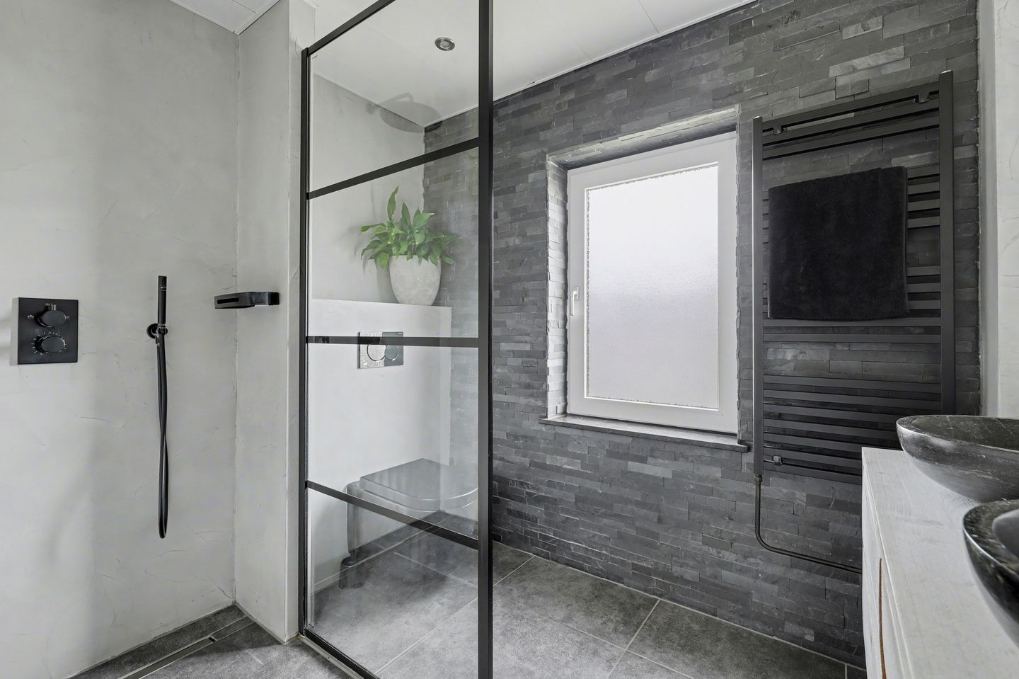 Modernized semi-detached home with solar panels in popular Goes neighborhood — 19