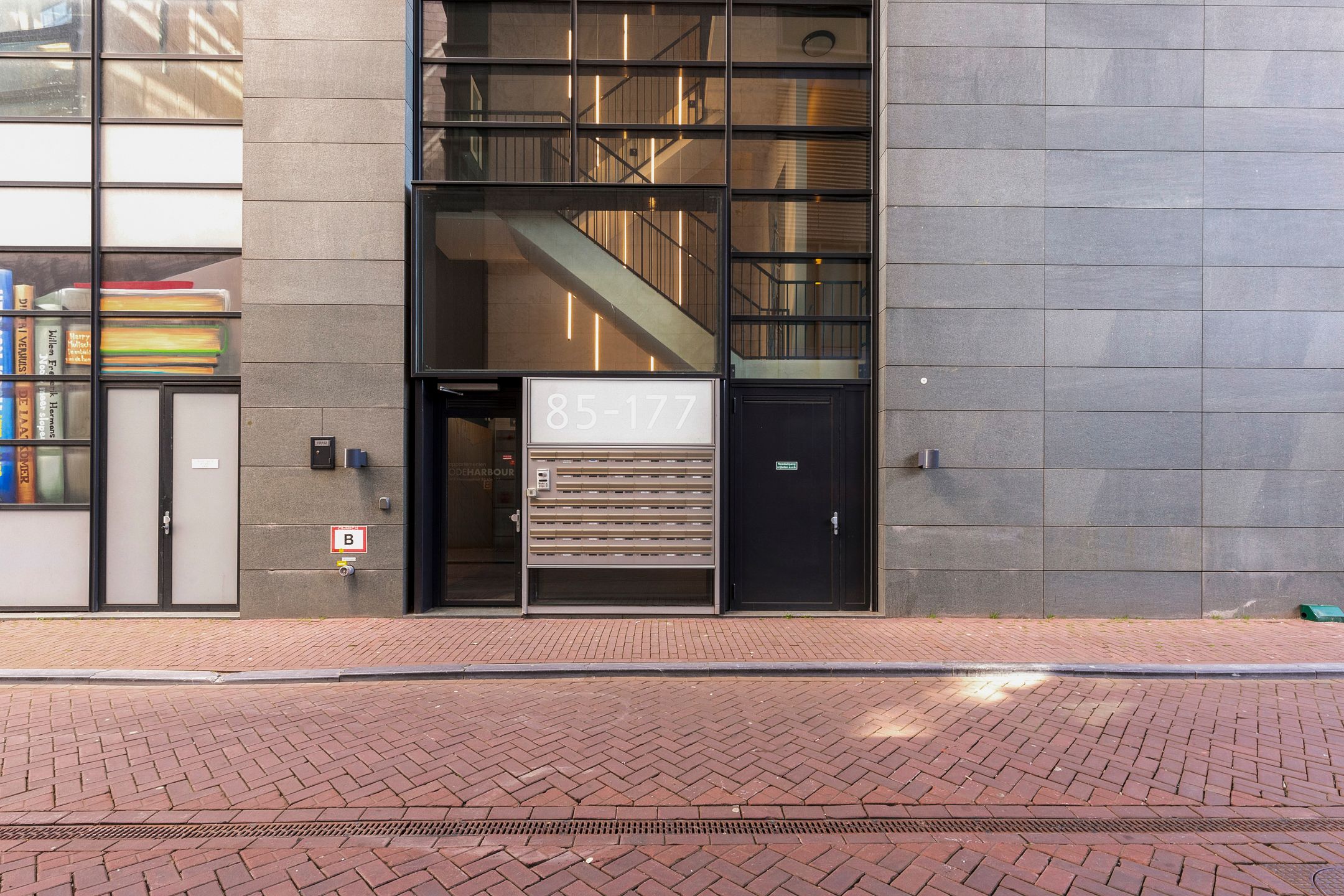 Foto 21 van Willem Frederik Hermansstraat 105