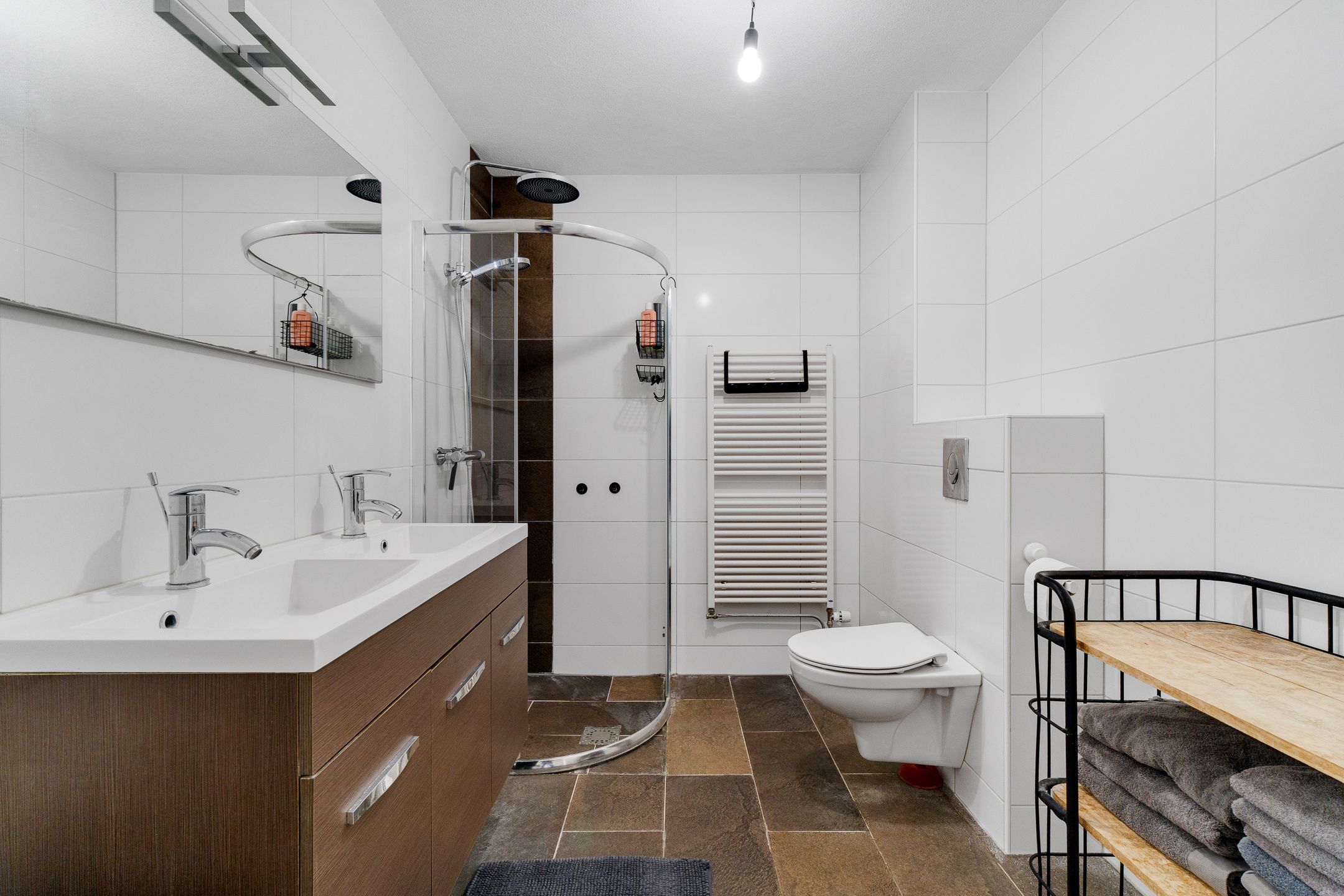 Photo 15 of Dotterbloem 40