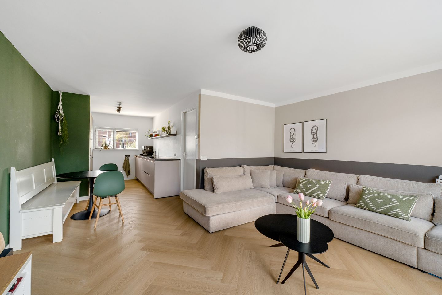 Photo 4 of Dotterbloem 40