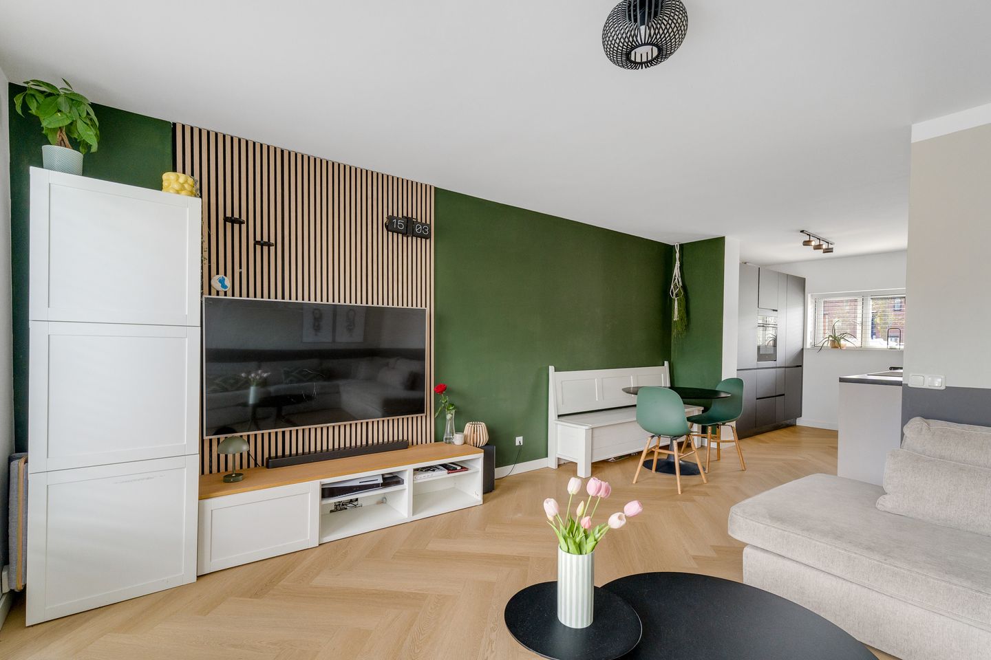 Photo 5 of Dotterbloem 40