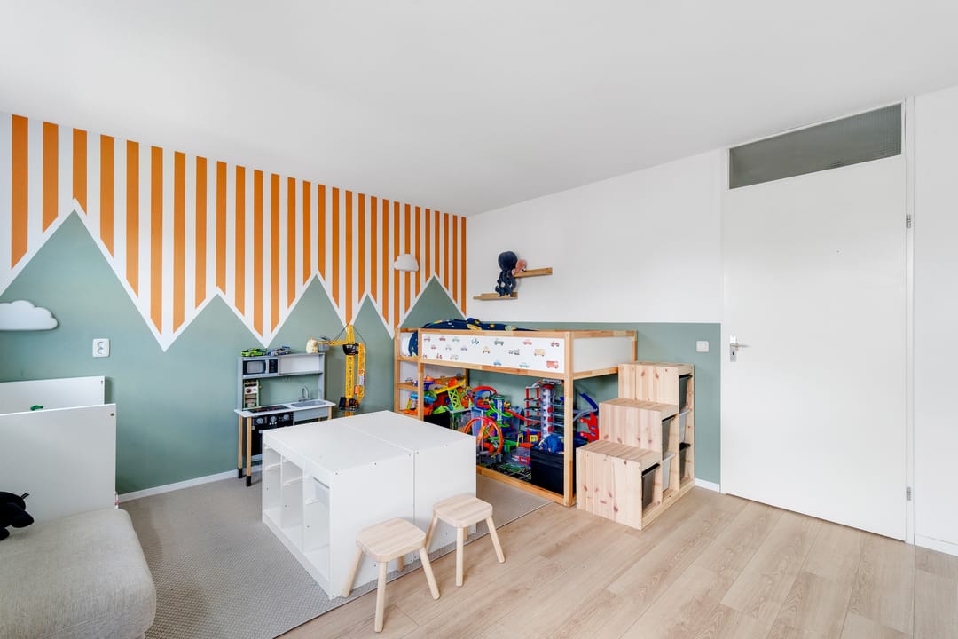 Photo 13 of Dotterbloem 40